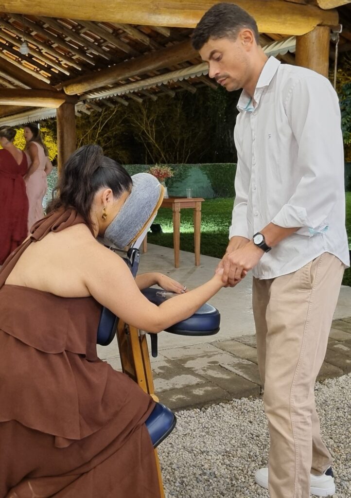 massagem para casamentos, spa festa de casamento, spa dos pés em casamentos, massagem em casamentos no vale do paraíba, massagem em casamentos em pindamonhangaba, massagem para casamentos no interior de São Paulo, quick massagem em eventos,